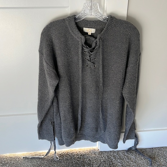 Oversized Gray Knit Sweater - Picture 1 of 5